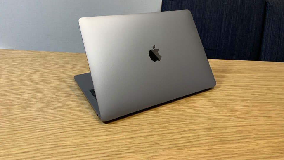 比較レビュ】MacBook Pro/Airの失敗しないマグネット式覗き見防止