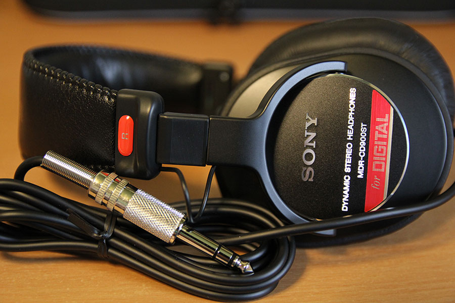 モニターヘッドフォン「MDR-CD900ST」 – びわ湖のほとりの人