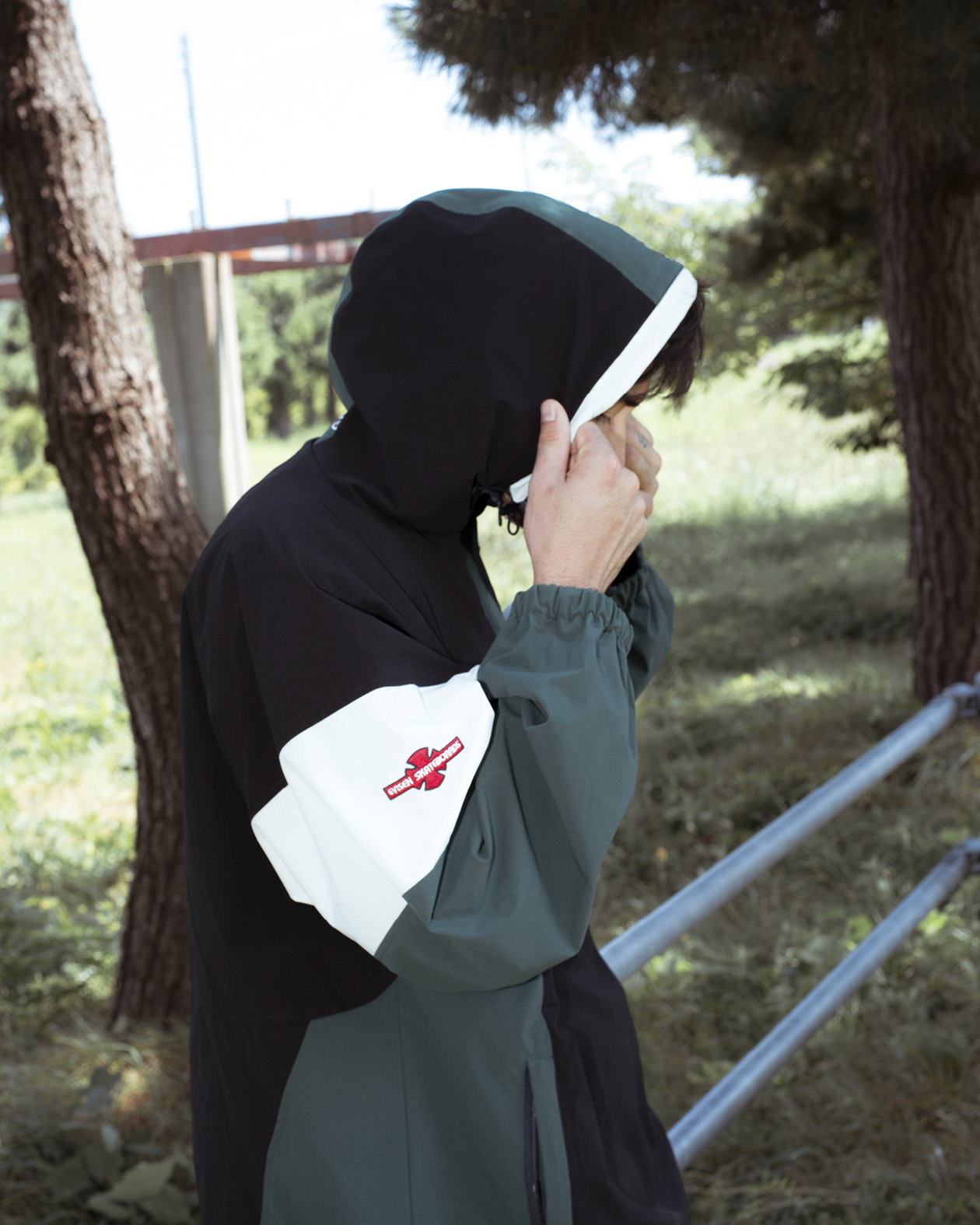 Evisen Skateboards 米老舗トラックカンパニーと初のコラボアイテム