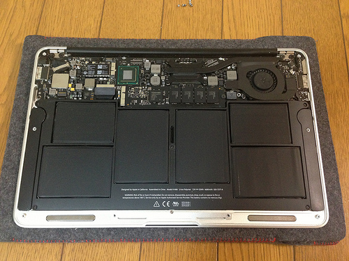 MacBook Air (11-inch, Mid 2012)のSSDを自分で換装して（入れ替えて