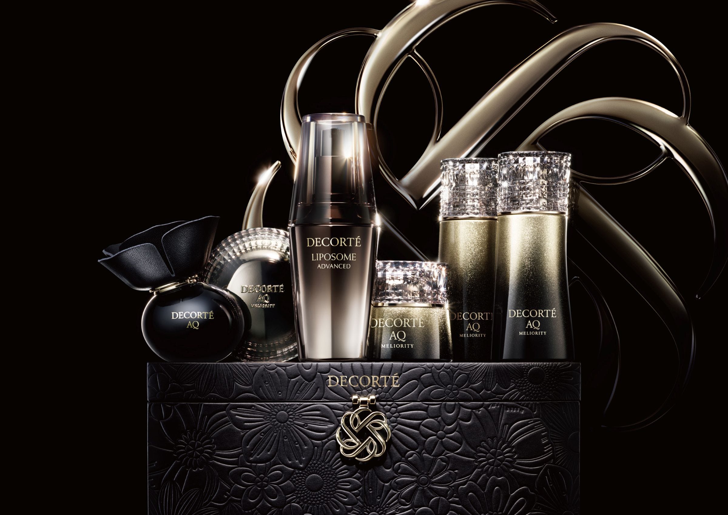 コスメデコルテ×クリスマスコフレ2025】発売日＆予約日は？｜限定色入り