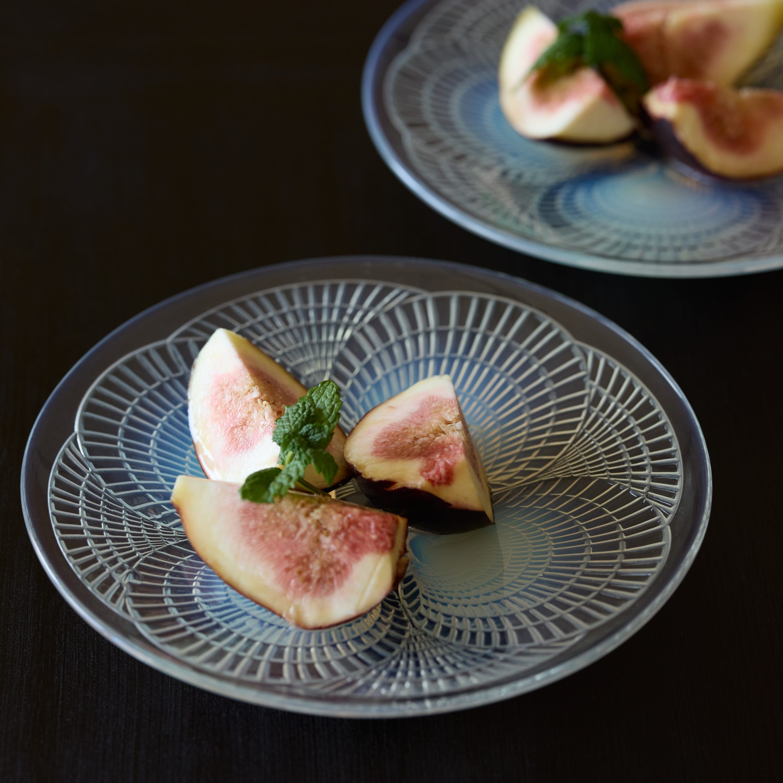 工芸への入り口、ルネ・ラリックのガラス 反復する植物柄に惹かれた理由