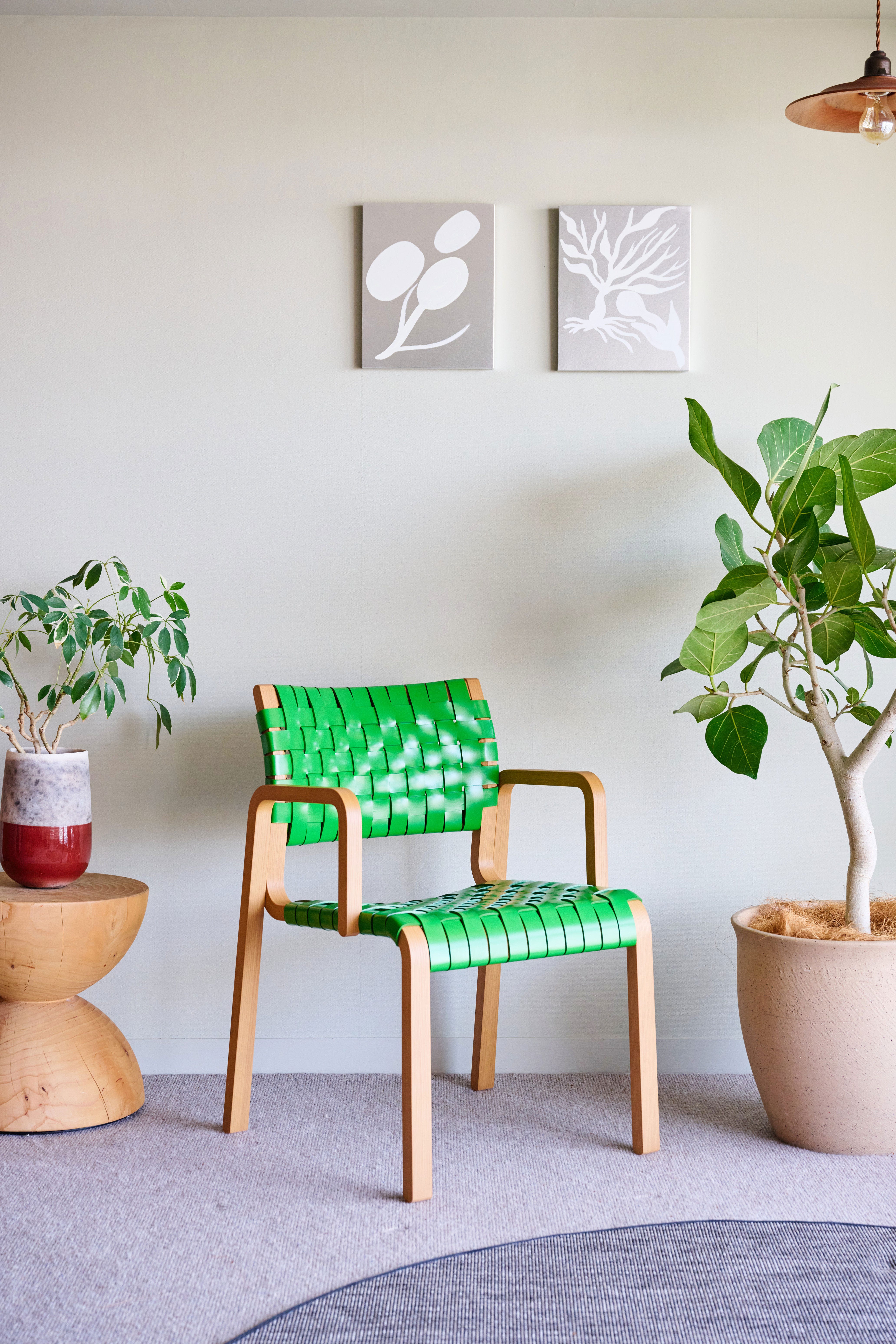 定番人気のチェアに別注カラーが！アルフレックス社長が明かす誕生秘話