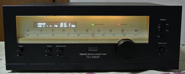 SANSUI TU-D607