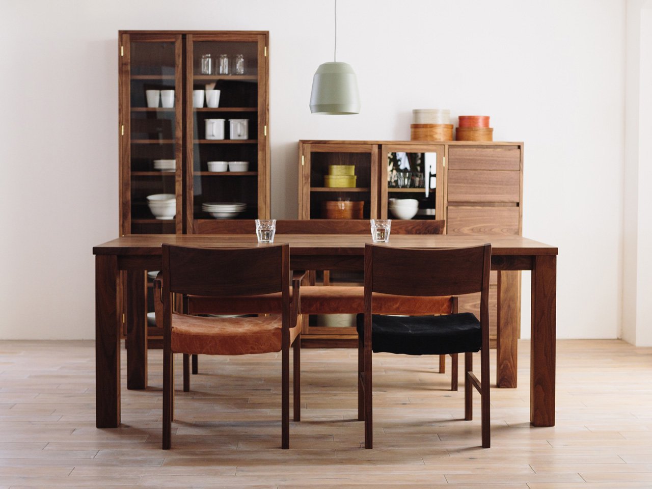 ダイニングテーブル