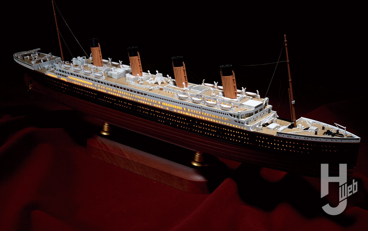 豪華客船タイタニック号」を製作！ LED内蔵のモンモデル1/700キットを