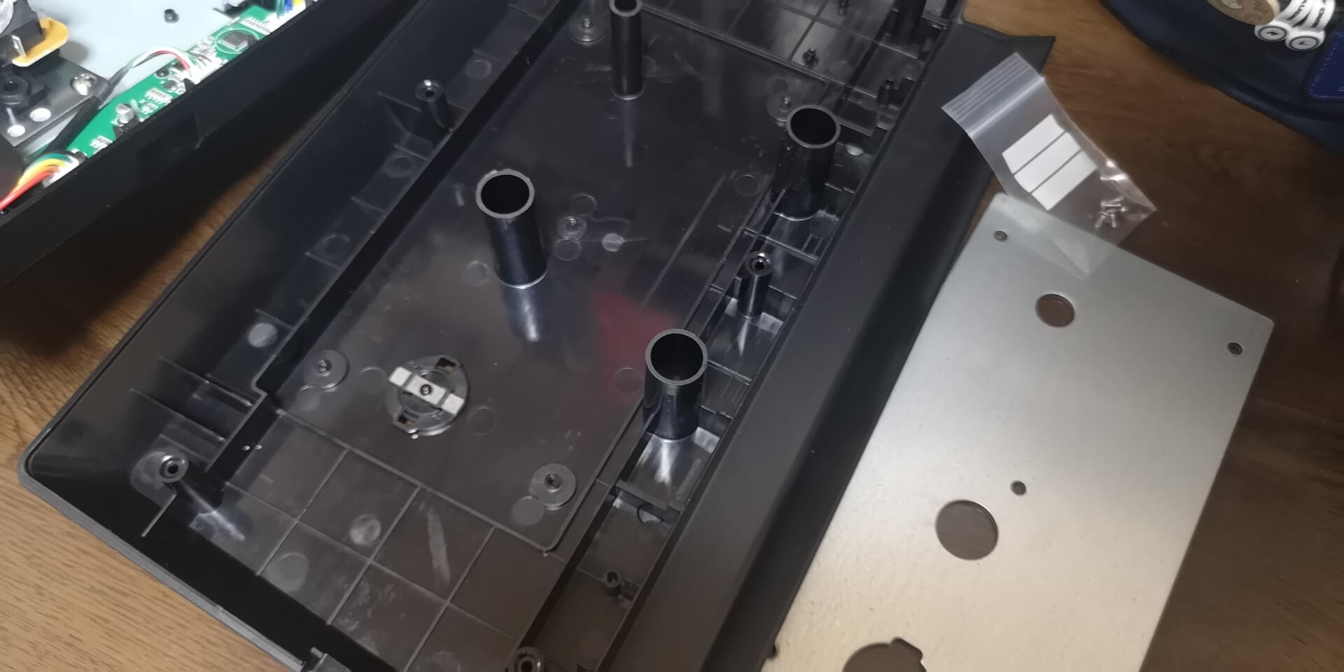 Qanba Titan』レビュー。軽量級最高峰のアケコン - 浪漫電子