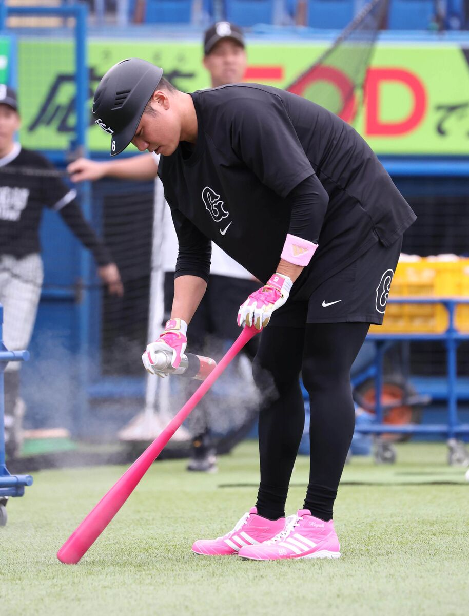 動画】坂本勇人が母の日仕様のバットで練習 - スポーツ報知