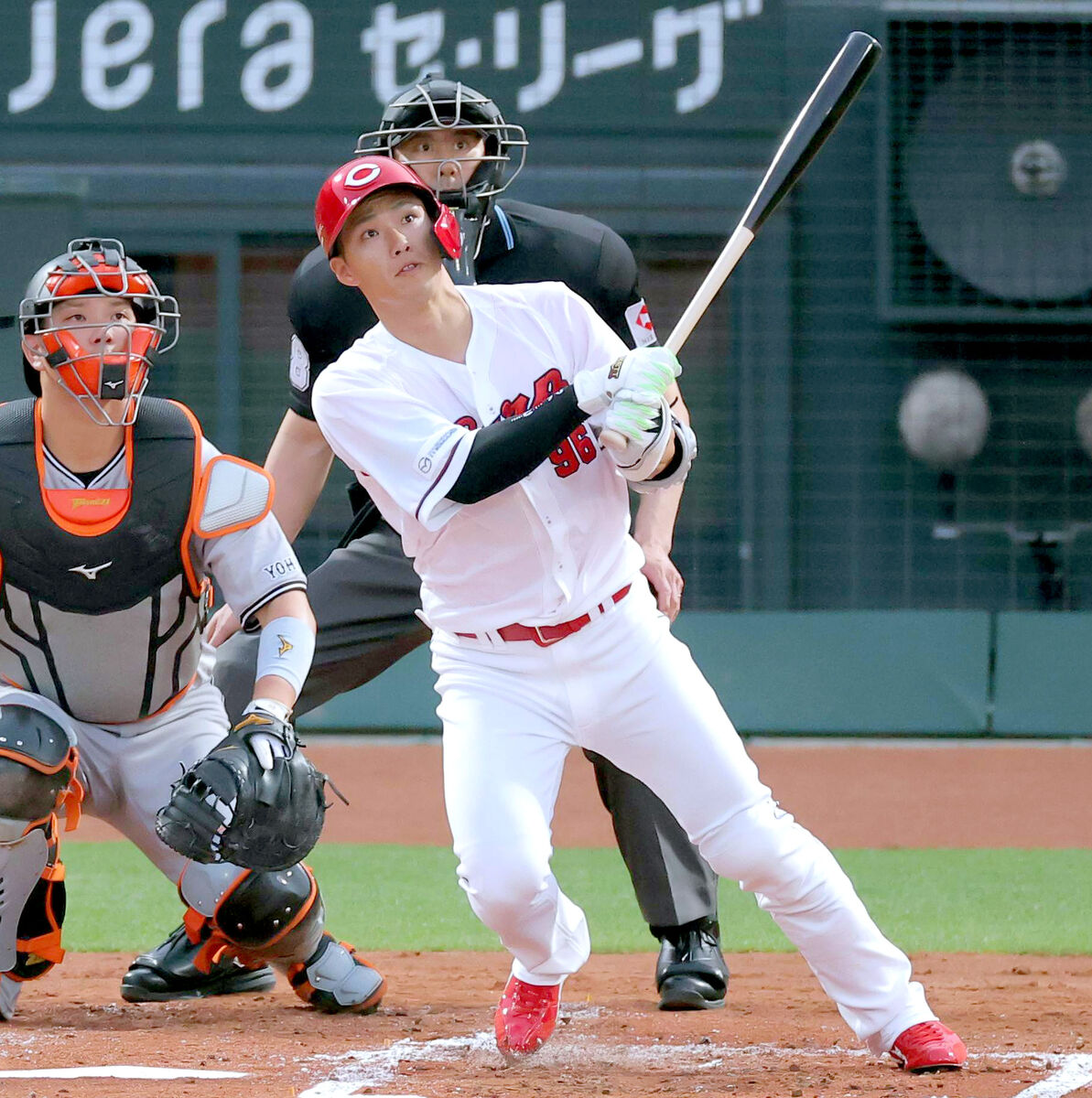 広島】中村奨成、1406日ぶりプロ3号 「カープの現役で一番1、2