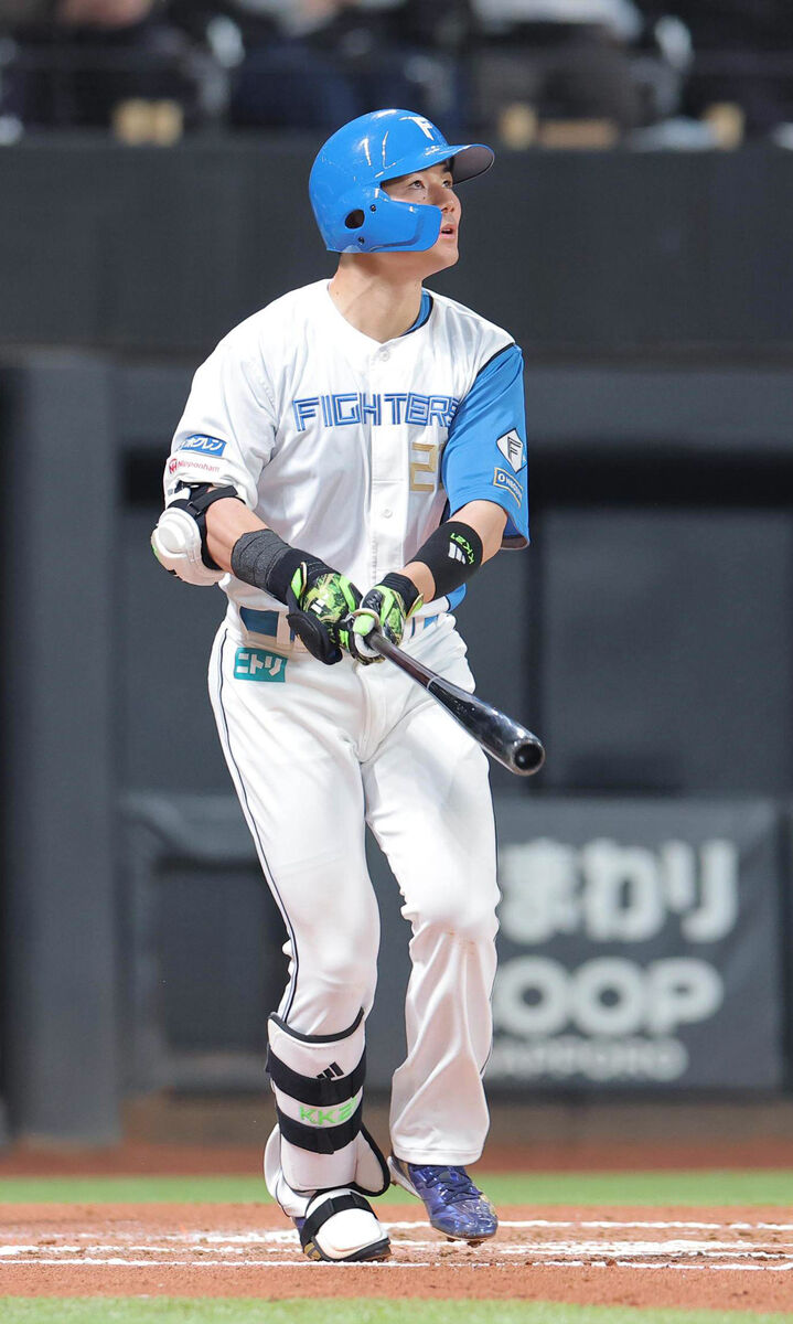 日本ハム】清宮幸太郎が3月4本目の本塁打「狙ってました」｜パ