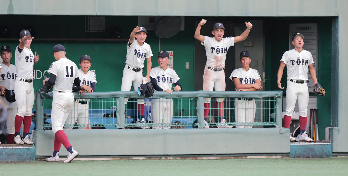 高校野球】大阪桐蔭が優勝 近大付との大接戦制して2年ぶり13度目