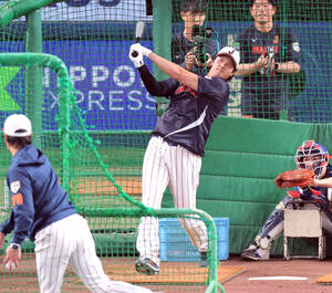 楽天】酒居知史が400万円増の4000万円でサイン 来季は「50