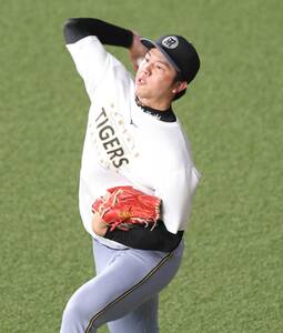 ソフトバンク】ホワイトにストライプの鷹の祭典ユニホームを発表 千賀