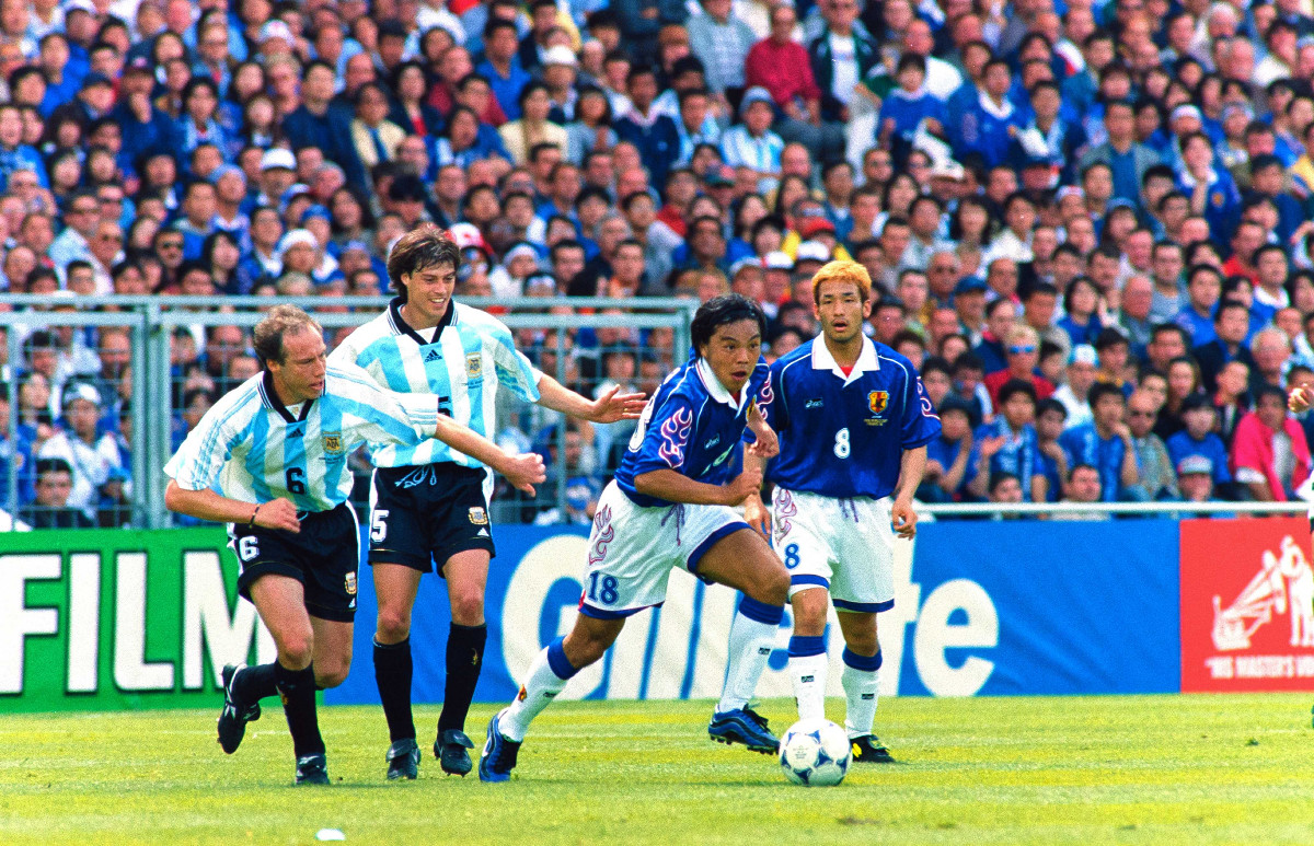 W杯最多の“削り”記録。98年フランス大会、日本代表はアルゼンチン
