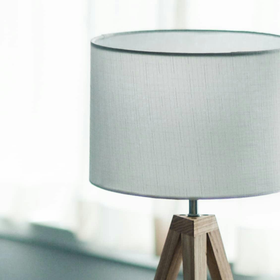 スタンドライト/トリポッド（電球付き） - 北欧、暮らしの道具店