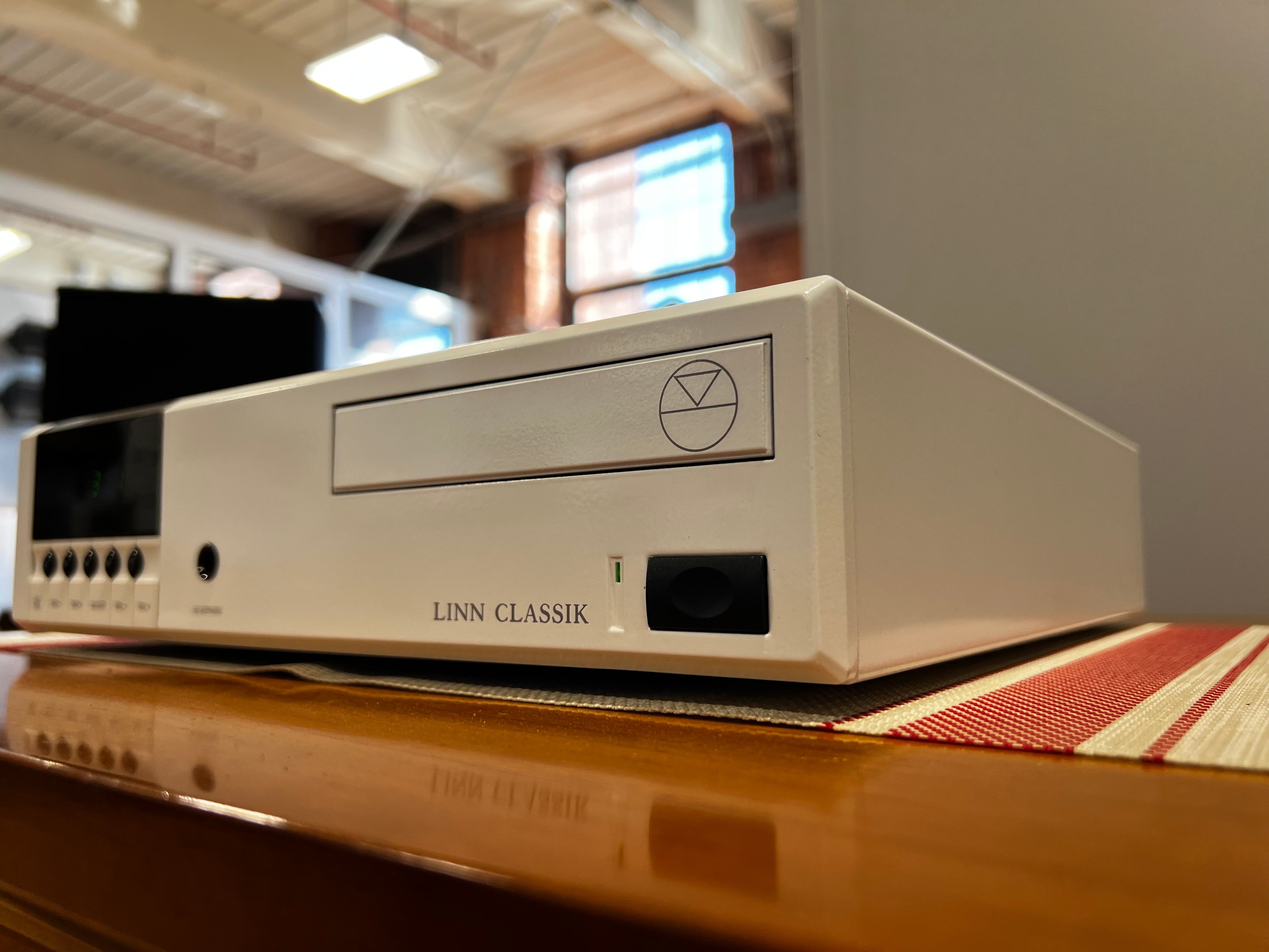 Linn Classik CD Receiver, Compact Cool – Holt Hill Audio