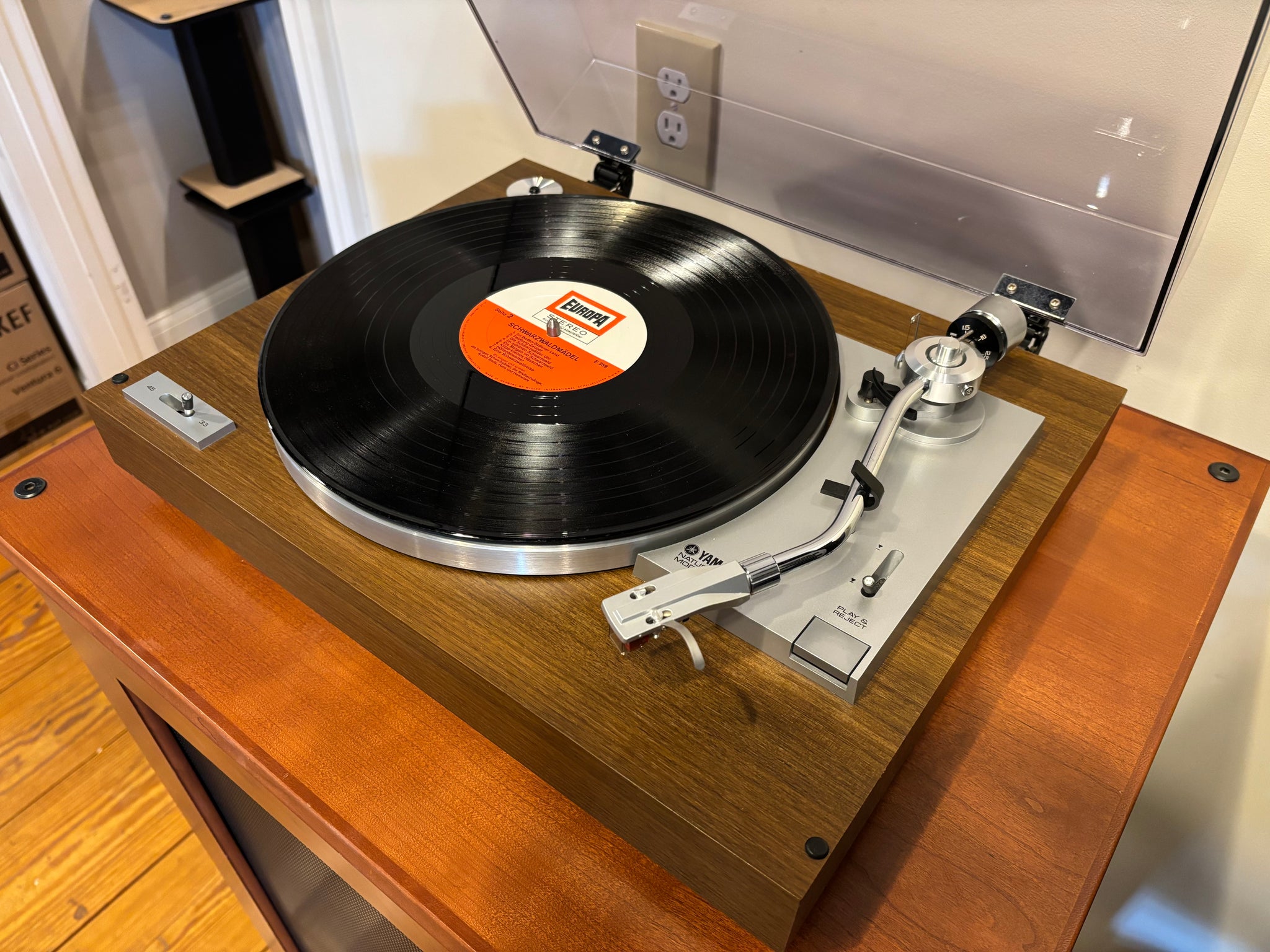 Yamaha, YP-211 Auto Return Belt Drive Turntable – Holt Hill Audio