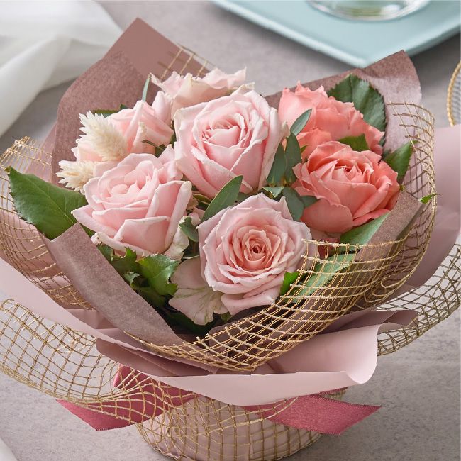 送料込】花と実の極み きらら星 静岡県産アールスメロン＆薔薇