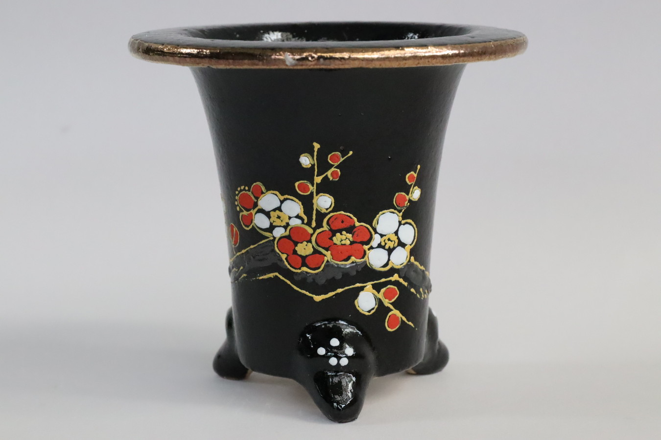 豊明園 / 2423,紅白 梅 万年青鉢 楽鉢 外径約9.5cm 特価！