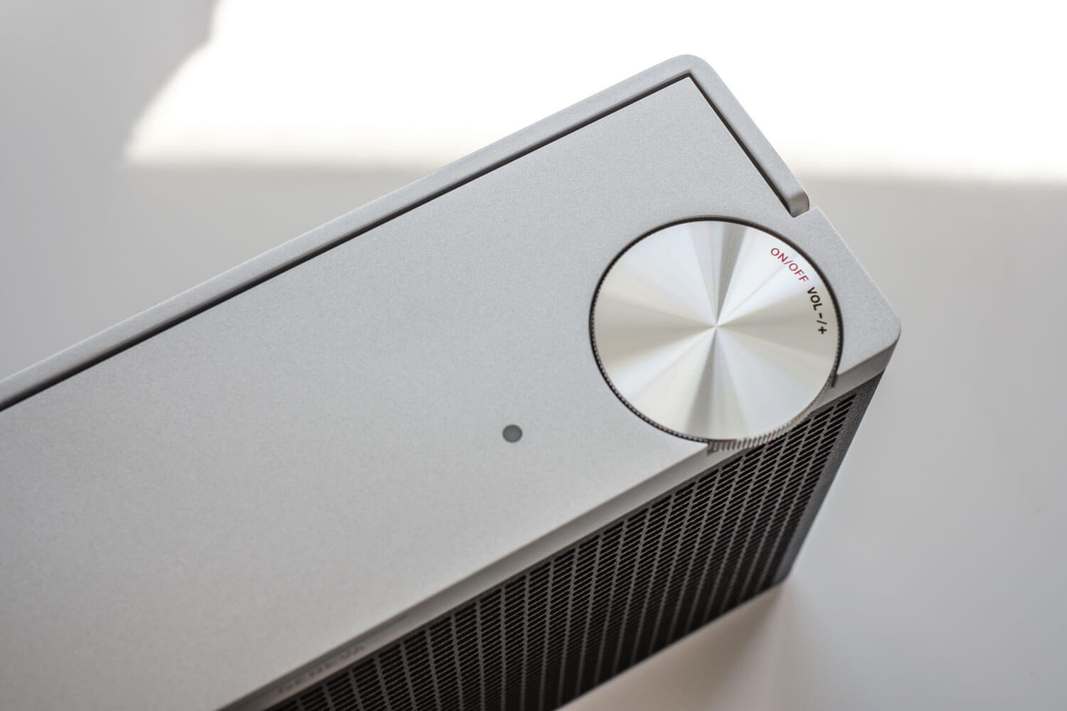 GENEVA Touring M スピーカーレビュー。 無駄なものを削ぎ落とした