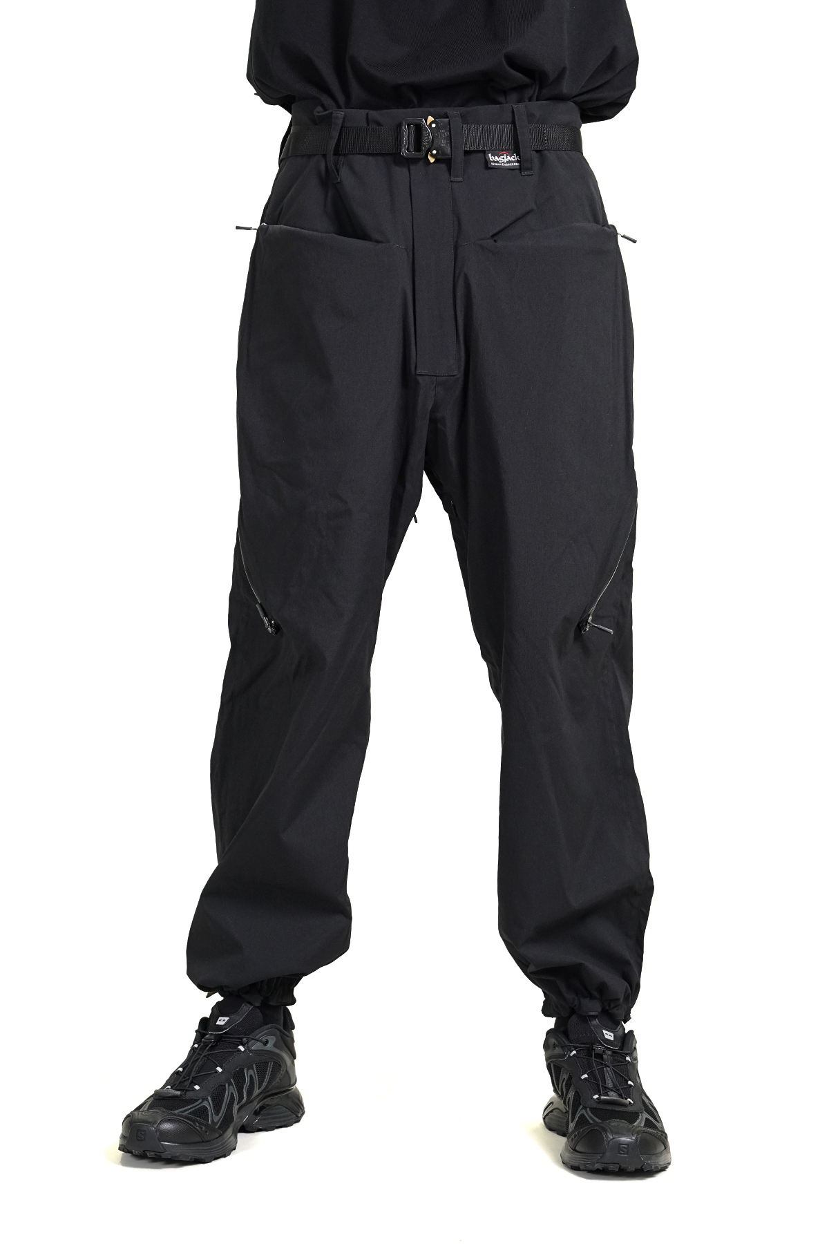 ACROUYM® 2026年春夏モデル ENCAPSULATED NYLON VENT PANT | HUES 福岡