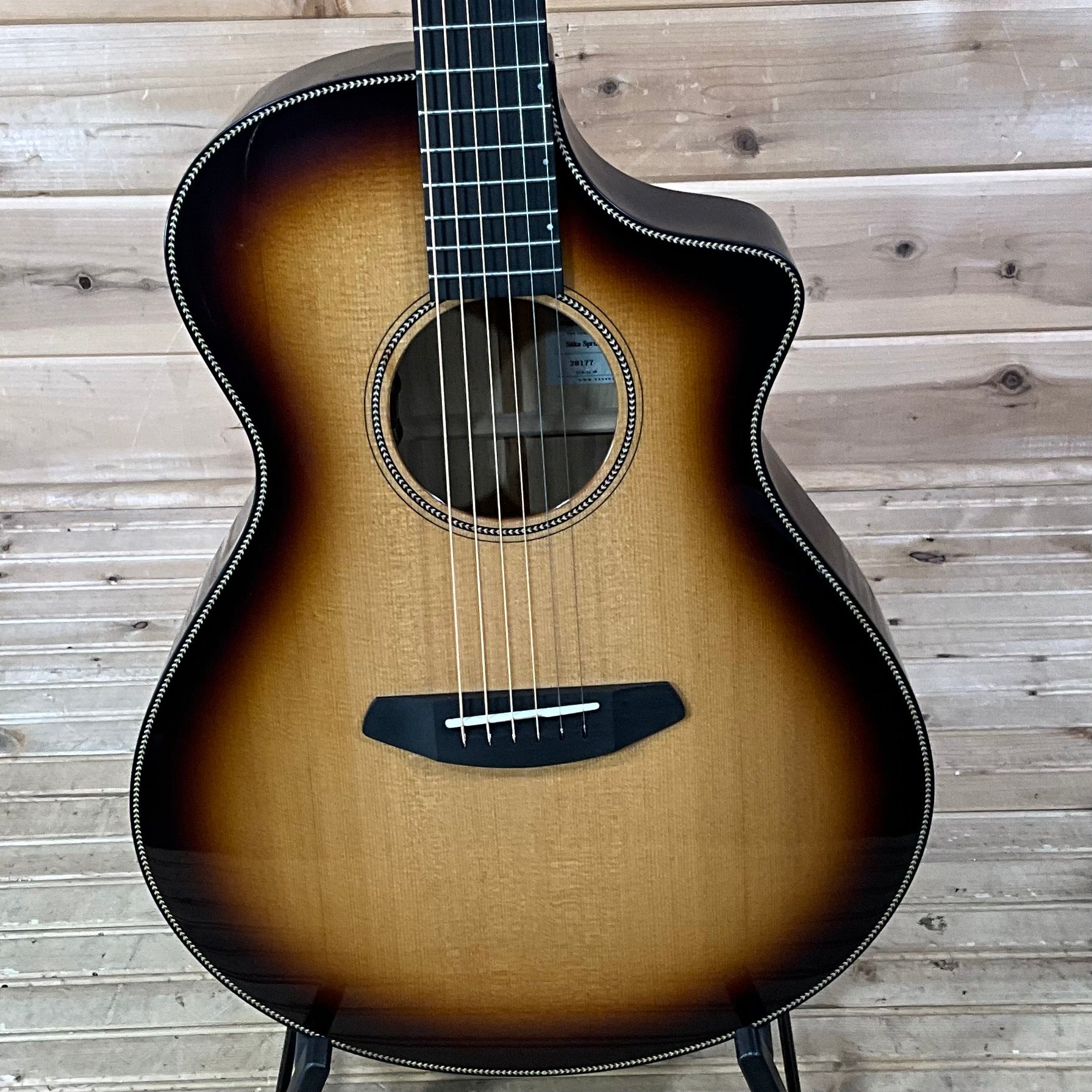 Breedlove Oregon Concert CE Sitka Spruce Acoustic Guitar - Whiskey