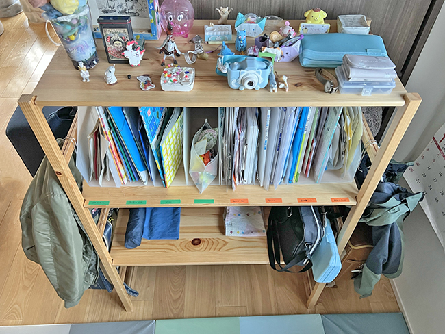 新入学を乗り切る収納棚は無印良品の「パイン材ユニットシェルフ