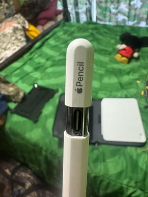Free Shipping! Apple Pencil USB-C, Pixel-Perfect Precision, Tilt