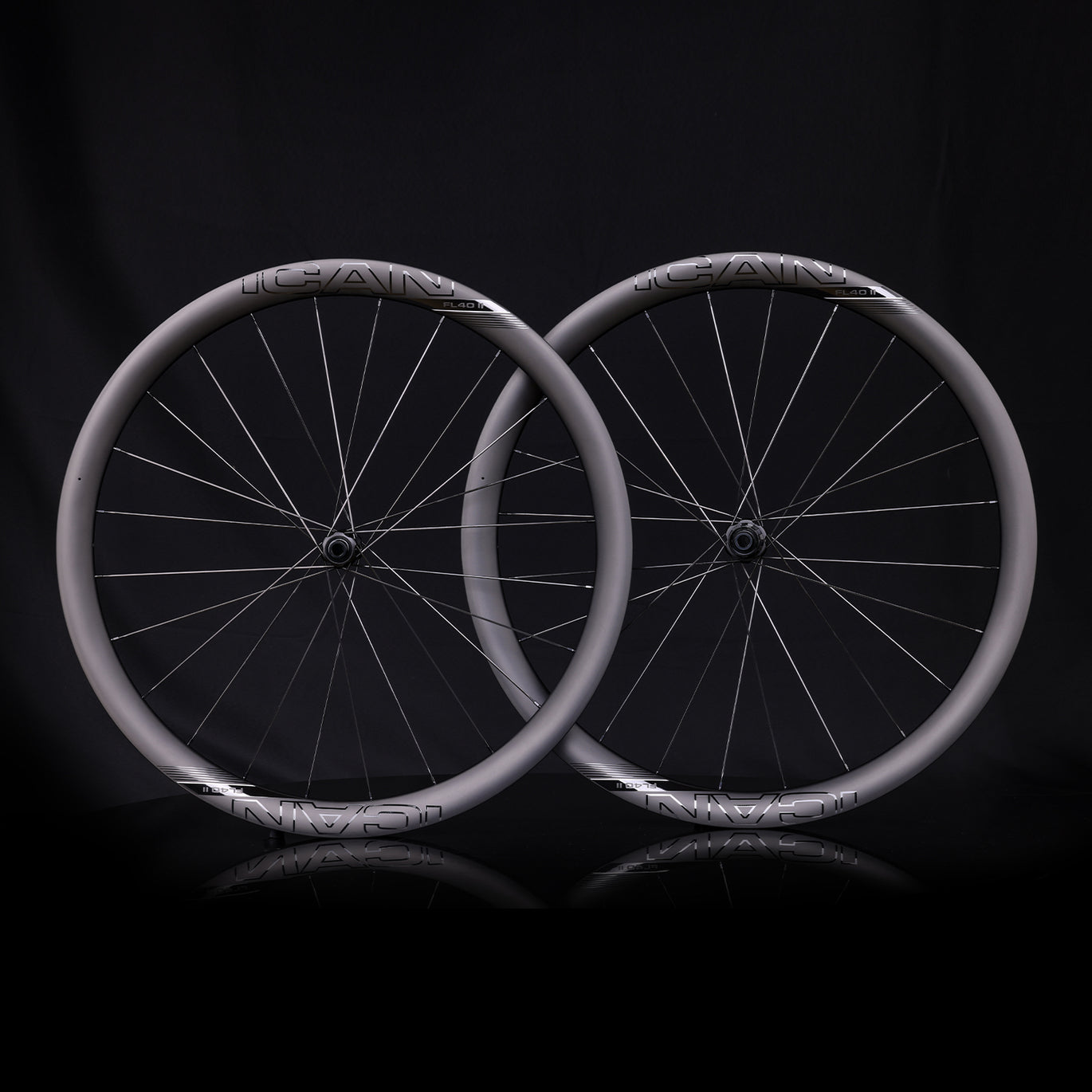 ◇鬼軽いカーボンホイール＋タイヤ重量0.93g！◇ Alphaシリーズ