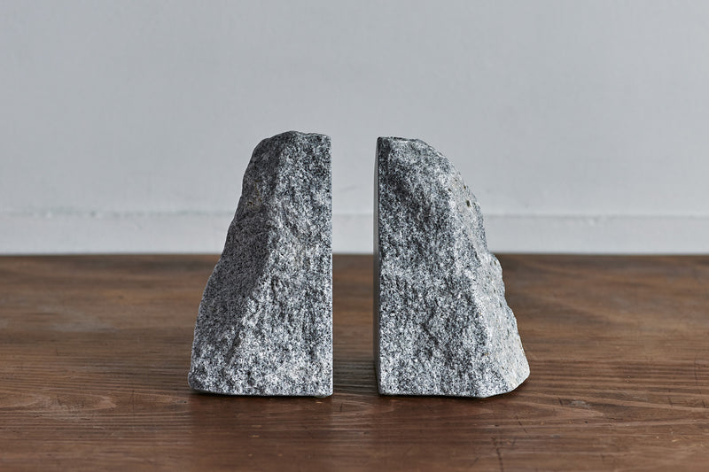 AJI PROJECT（アジプロジェクト）のROCK END ロックエンド 庵治石の