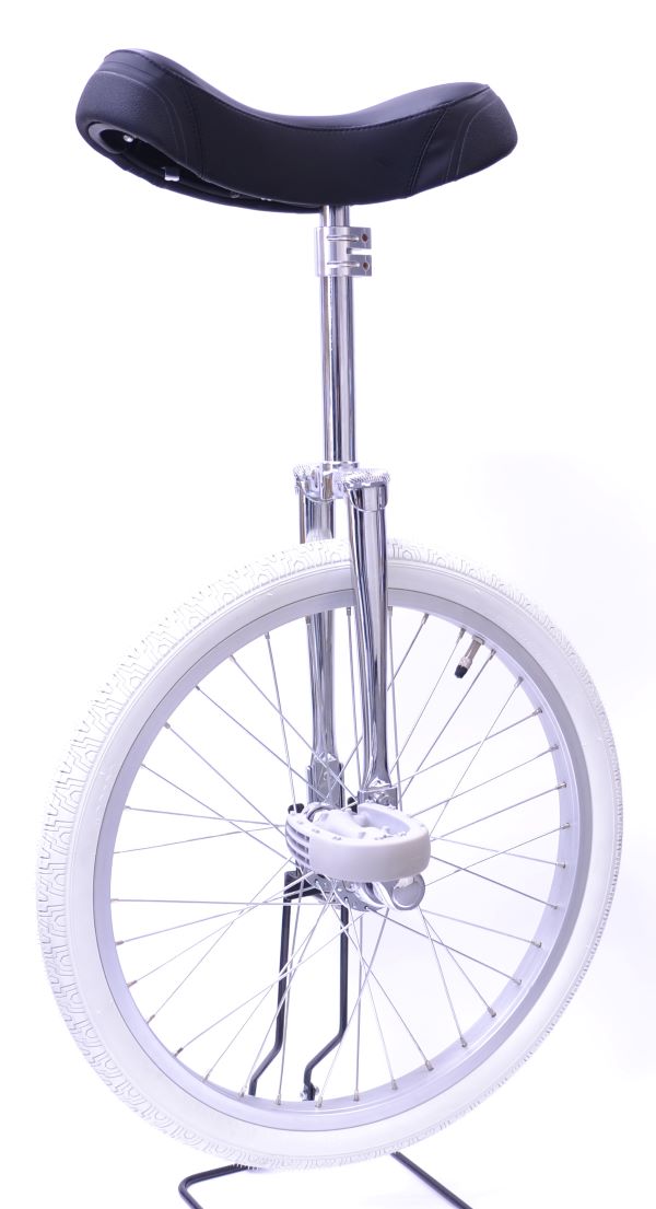 MYS ULTIMATE UNI 01 室内演技モデル20インチ MYS室内専用サドルが入荷