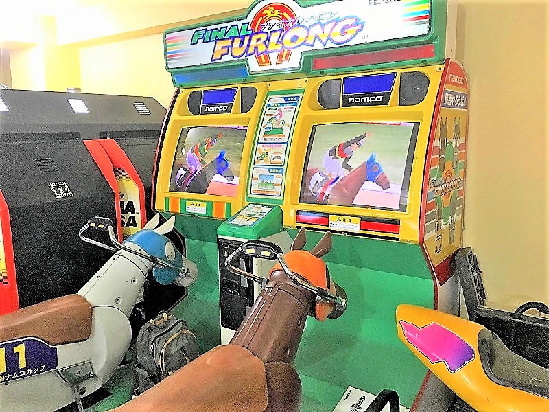 ユニークな営業形態で注目を集めるドライブ系レトロゲーセン『バック