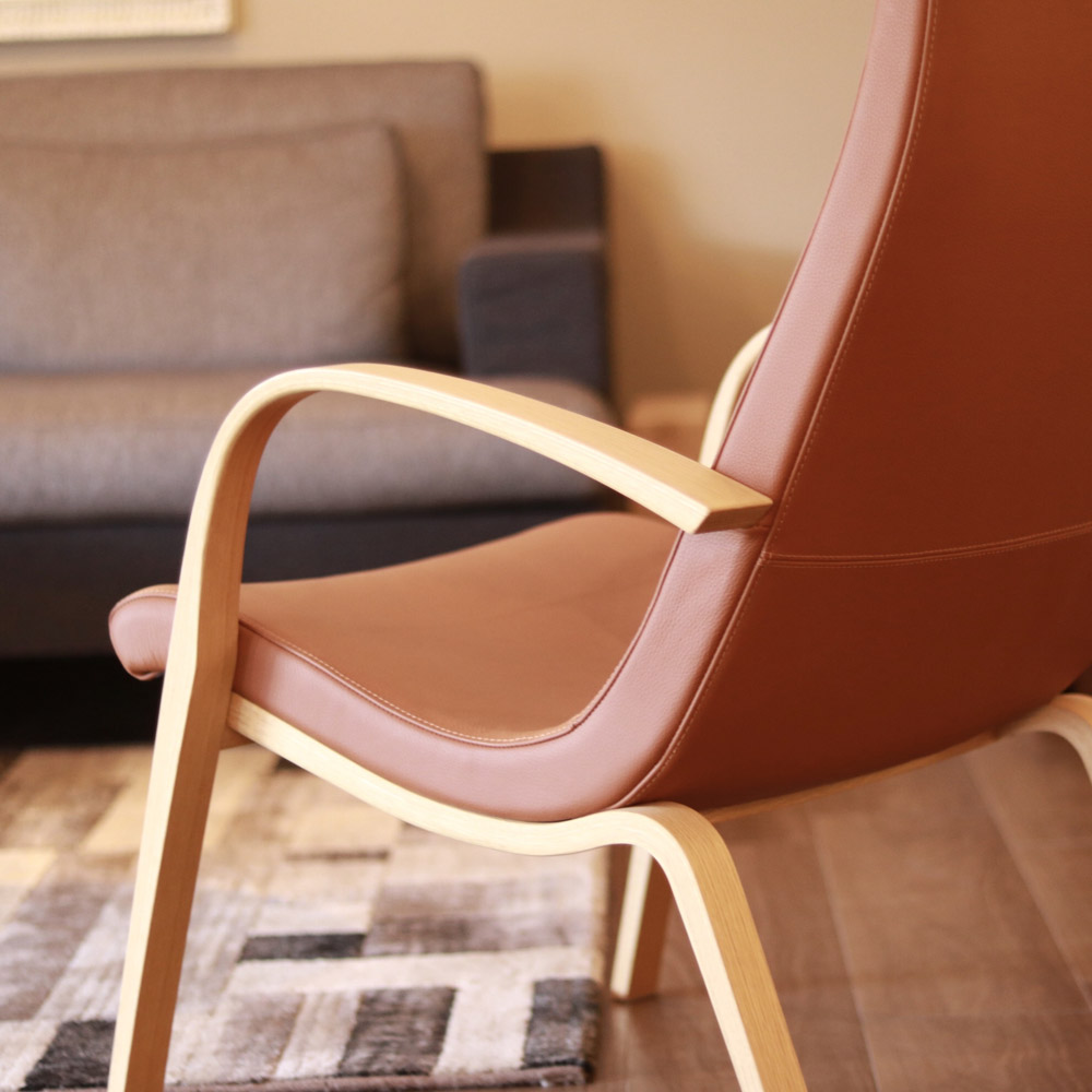 カンディハウスの快適なおすすめハイバックリビングチェア - イズミ