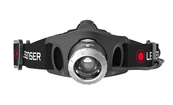 LED LENSER LEDヘッドライト H7R.2 充電と乾電池の両方使える