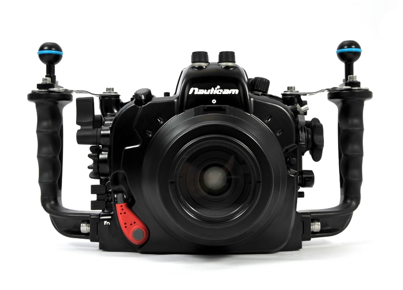 Nauticam NA D750 水中カメラ、水中撮影機材ならジョイント