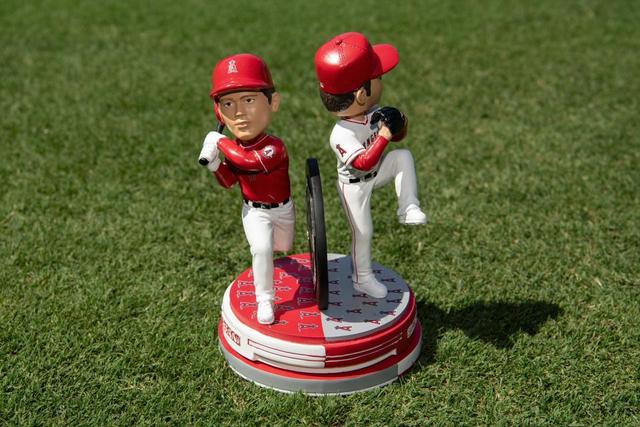 大谷翔平の二刀流ボブルヘッド人形、限定720個がわずか2日で完売