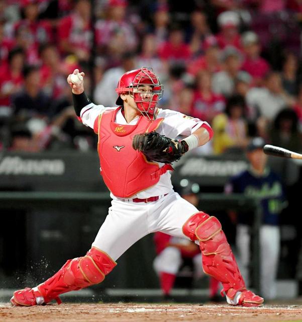 FA権取得の会沢 球団と公式戦終了後初の交渉「いい話し合いさせて