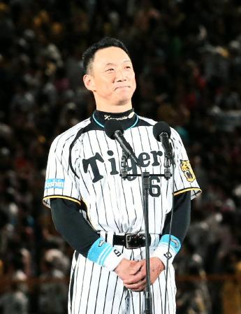 ベイに注文「選手より監督が目立つようではダメ」/金本知憲特集