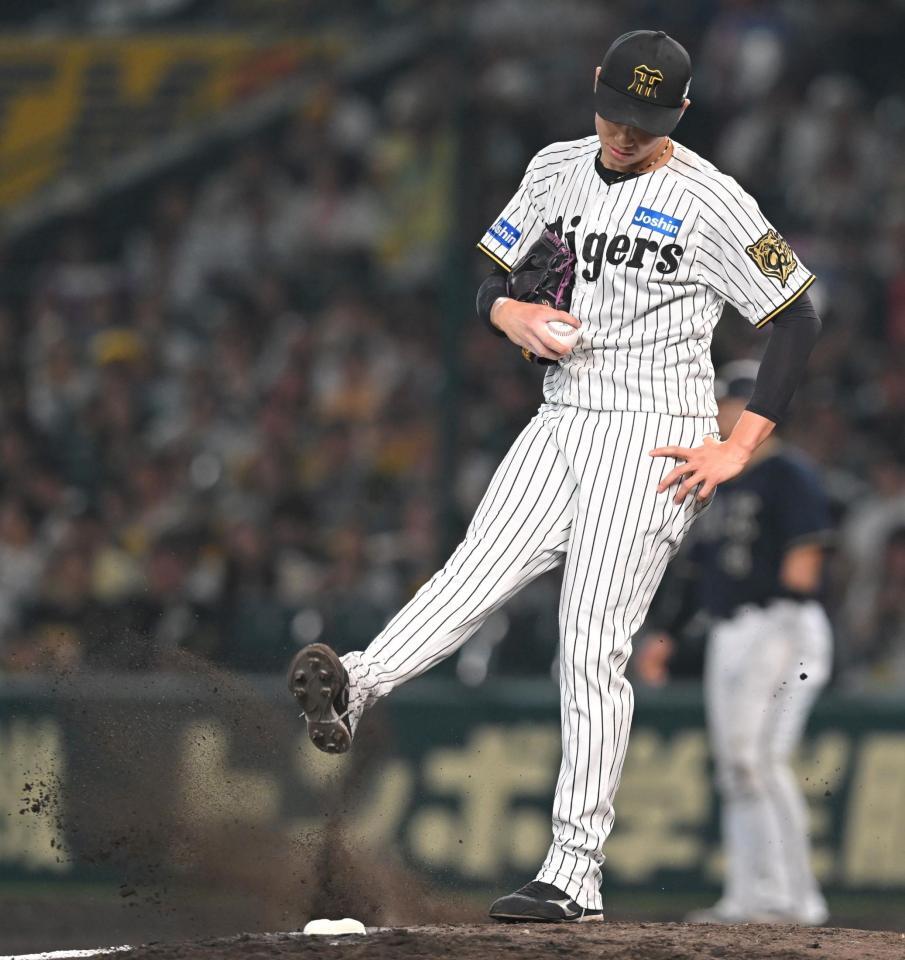 阪神・湯浅がマウンドを蹴り上げる 森への四球で交代指令 自らへの憤り