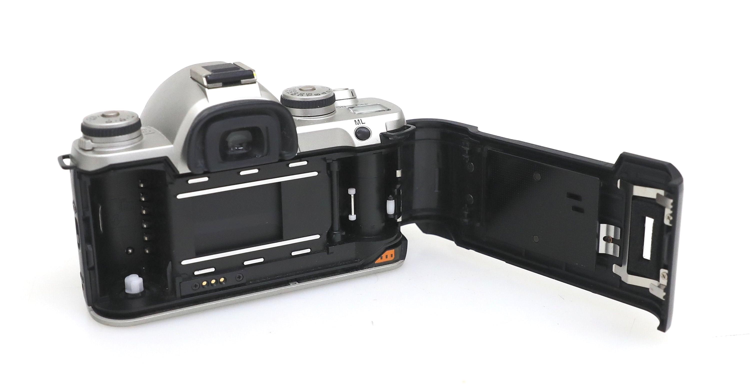 Pentax ZX-M 35mm SLR Student Film Camera With 50mm F/2 SMC Lens