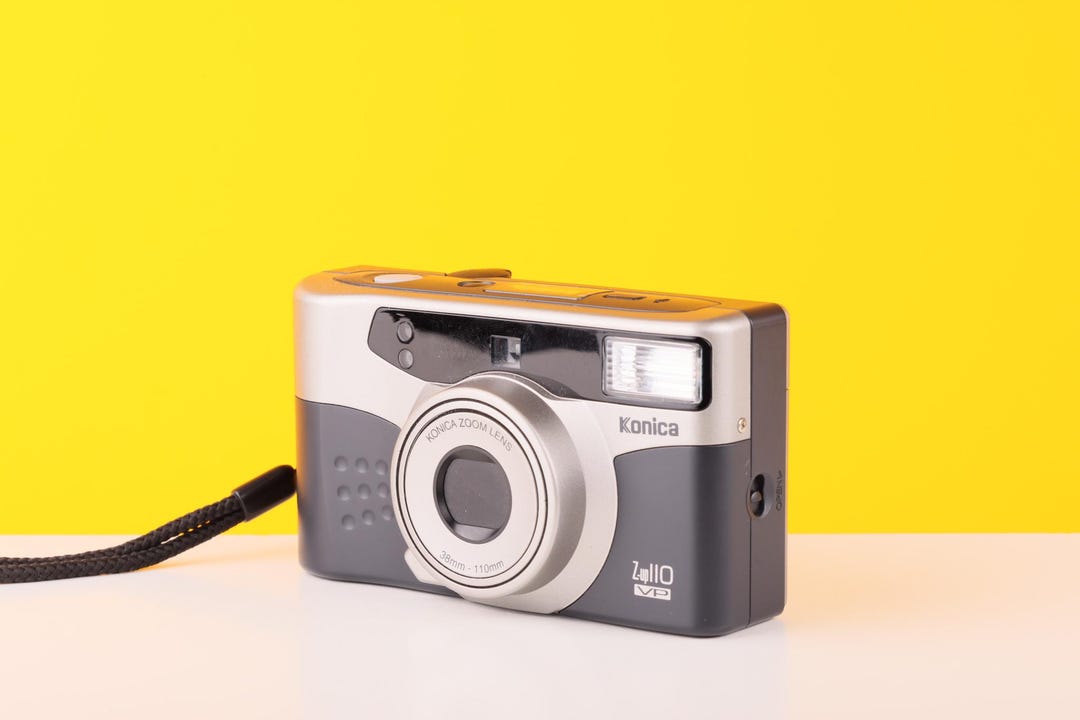 コニカ Z-up110 VP 35 mm ポイントアンドシュートフィルムカメラ