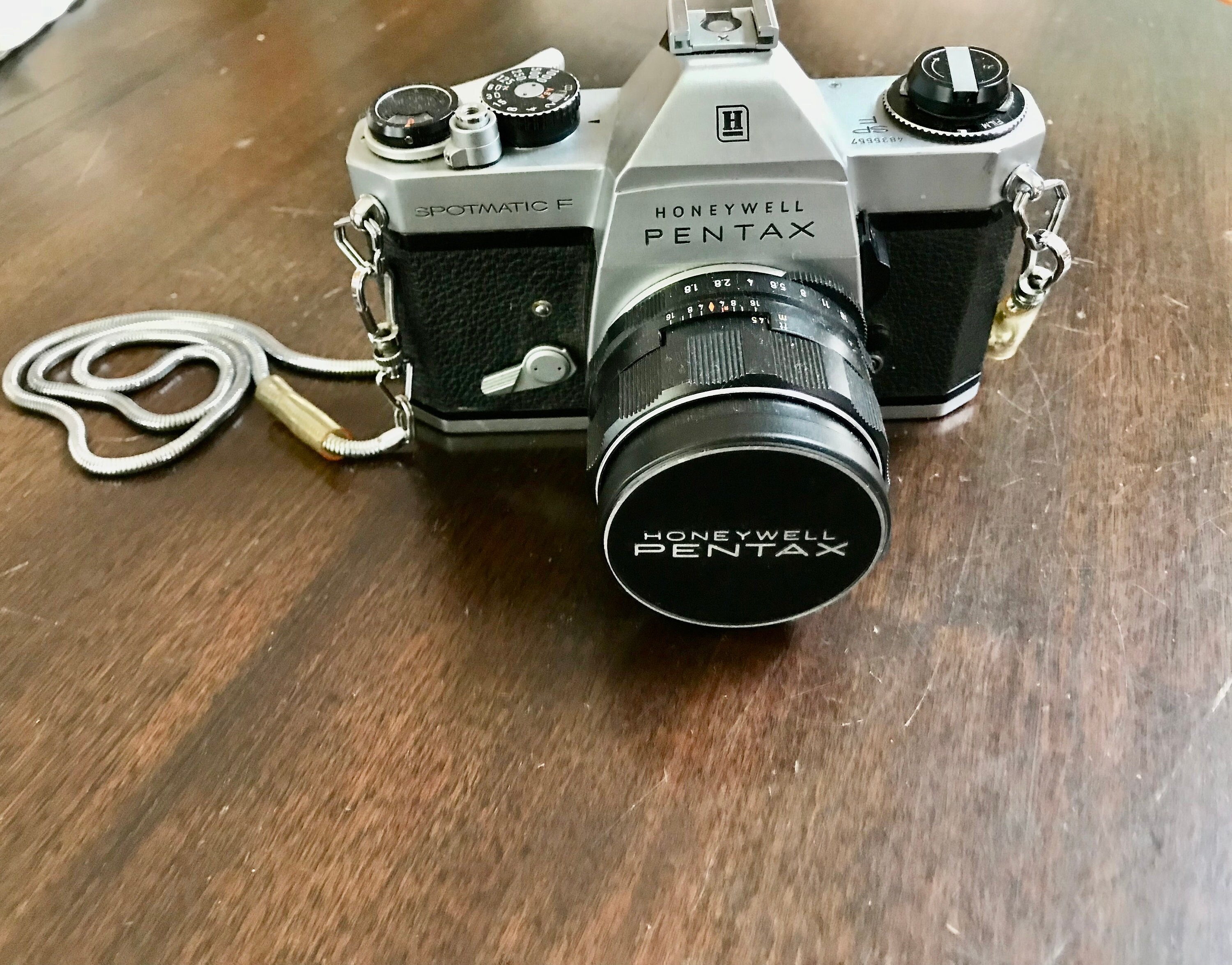 Honeywell Pentax Spotmatic F Camera, Metal Chain Strap, 35 MM