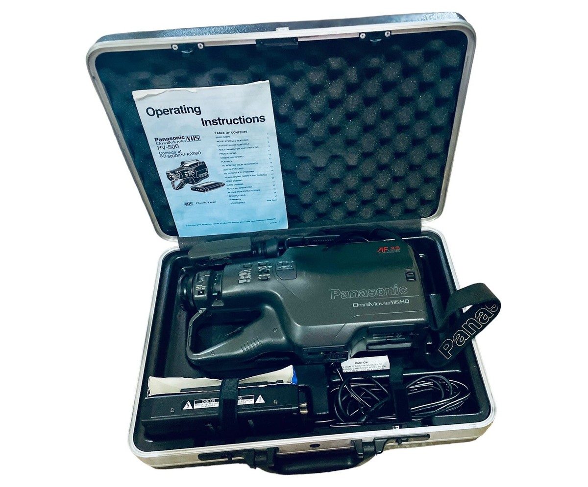 VINTAGE Panasonic Camcorder AF X6 CCD OmniMovie VHS HQ With Case