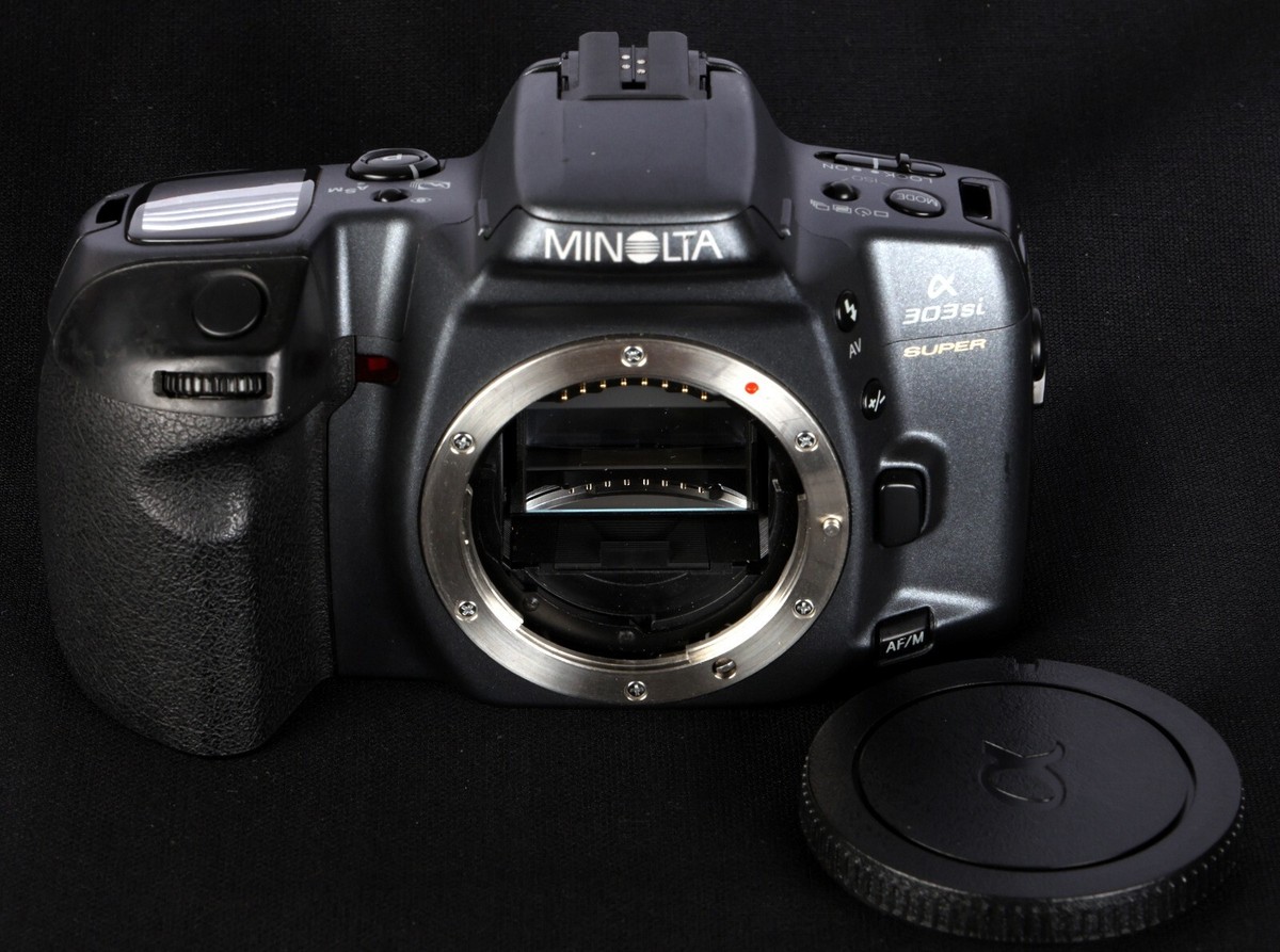 Minolta Alpha 303si Super Quartz Date 35mm Film AF SLR Camera Body