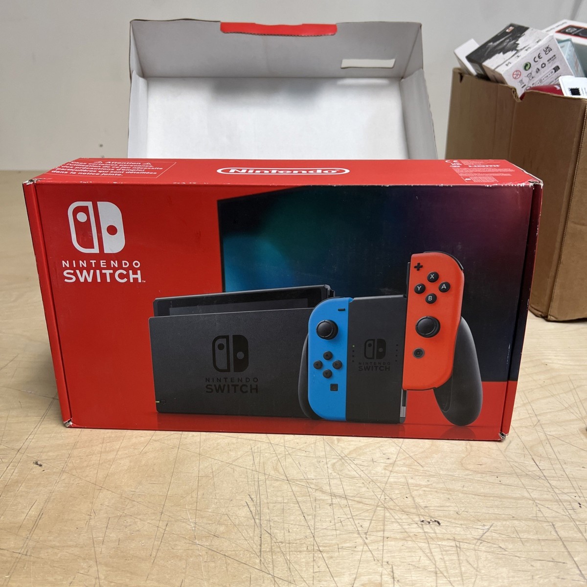 Nintendo 10002207 Switch Neon Blue/Neon Red - 2019 Model