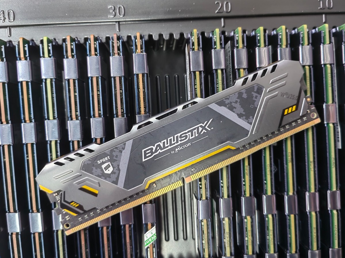 Ballistix 8GB DDR4 2666 Desktop DIMM RAM by micron BLS8G4D26BFSTK