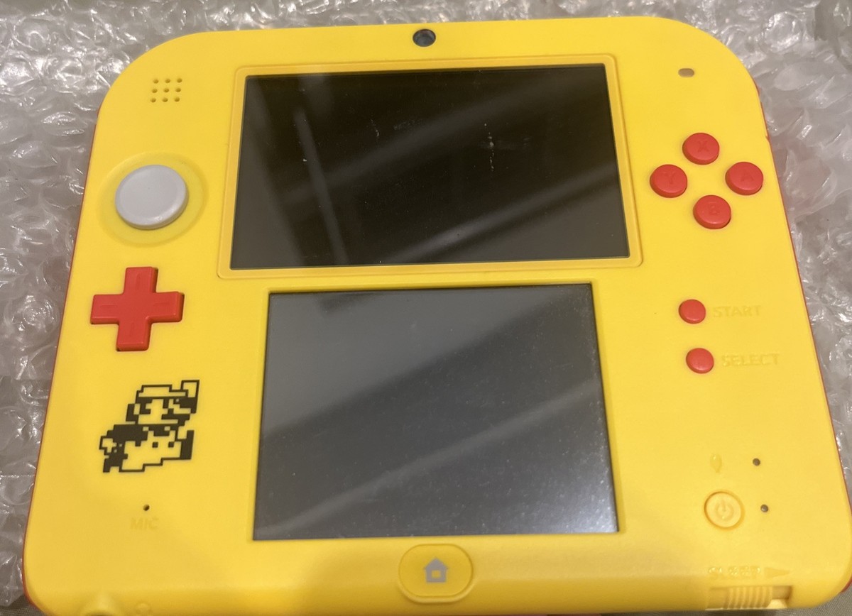 Nintendo 2DS Super Mario Maker for Nintendo 3DS Bundle - Yellow