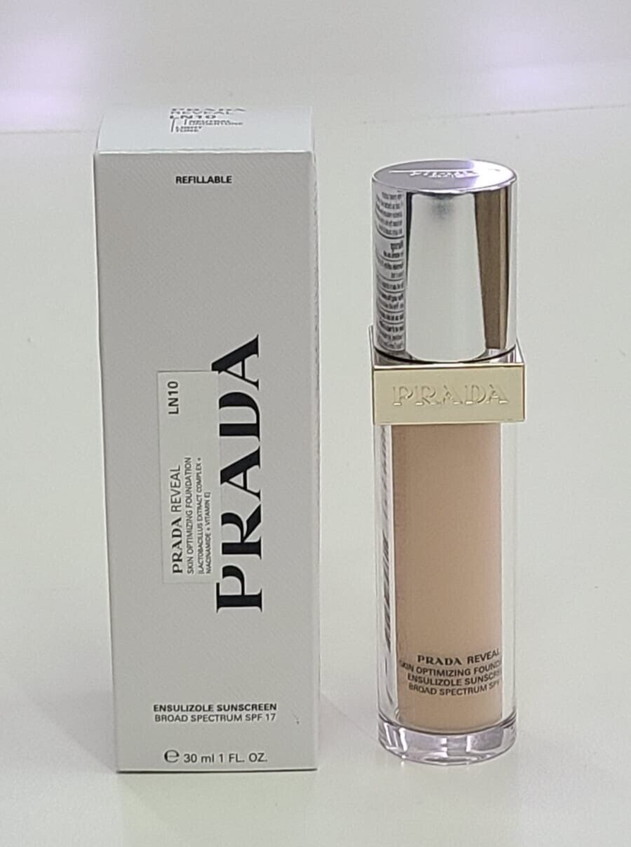 Prada Reveal Skin Optimazing Foundation LN10 Sunscreen SPF17