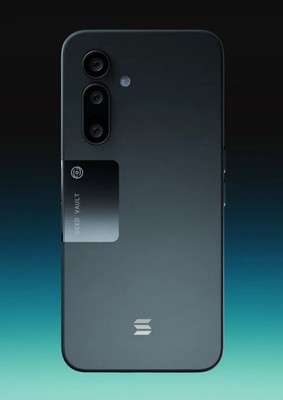 Solana Saga Seeker Chapter 2 Mobile Phone. Shipping Start August