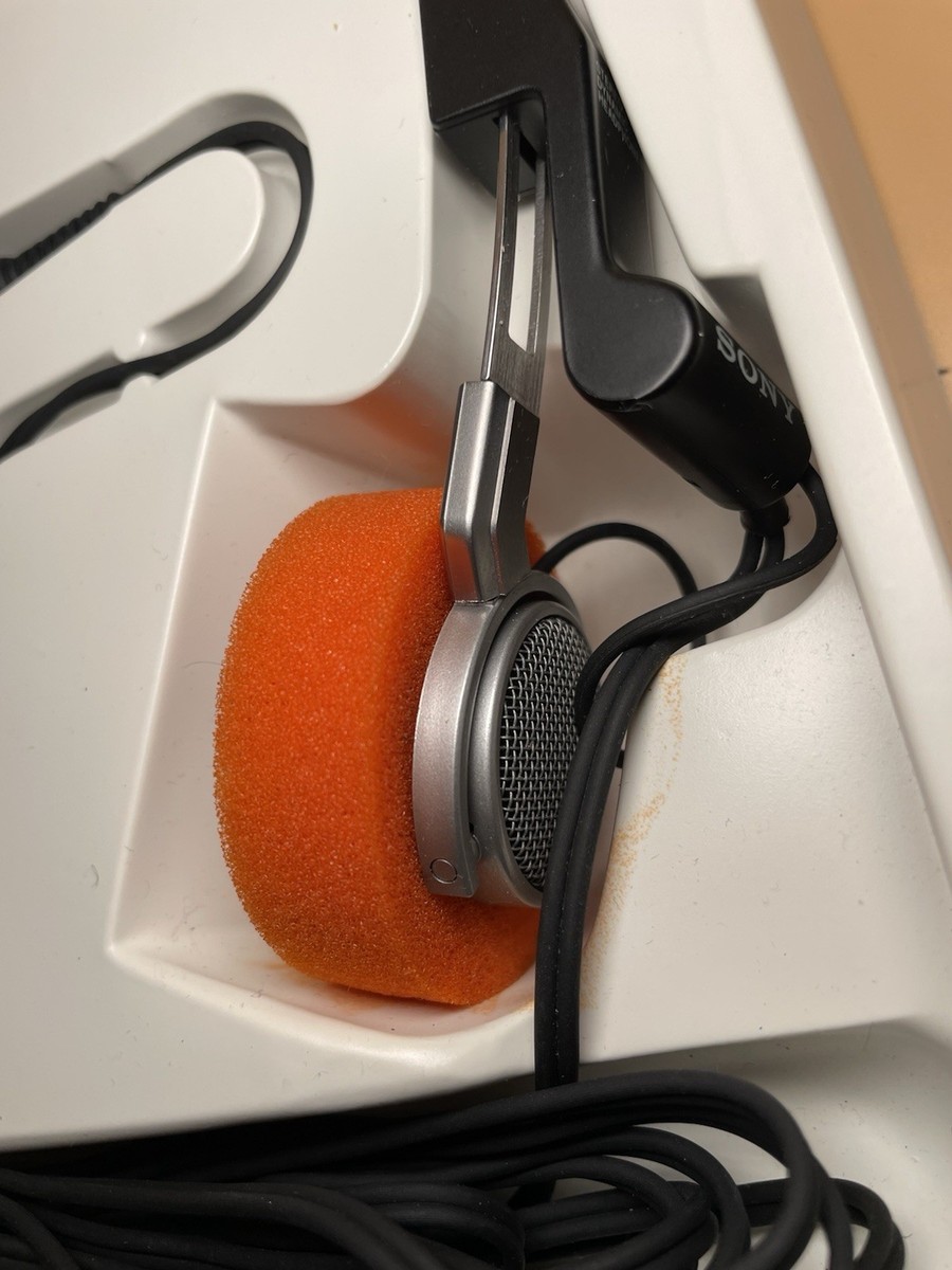 RARE Sony MDR-5a Stereo Dynamic Headphones Rare Collectible